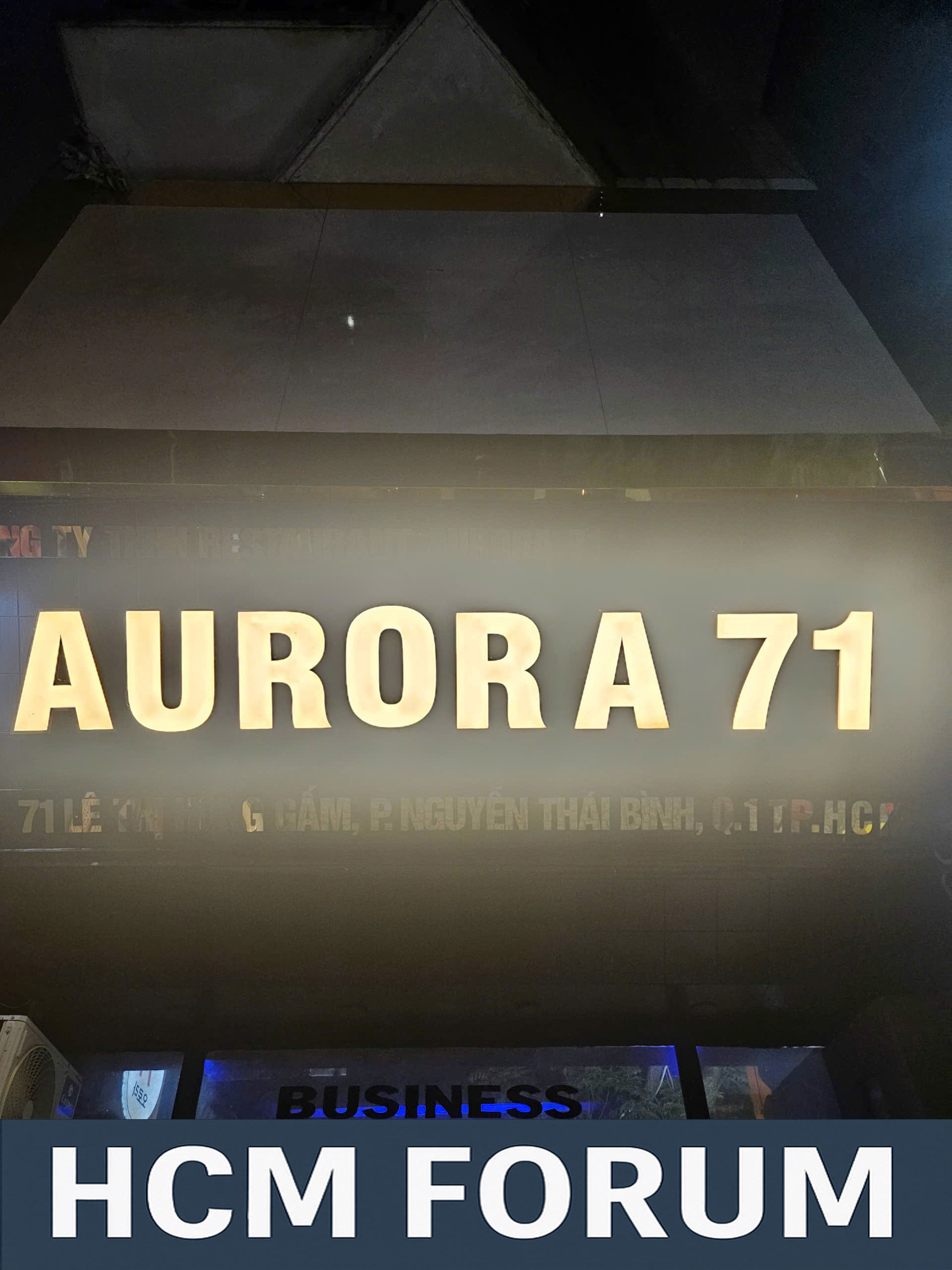 호치민 오로라 가라오케